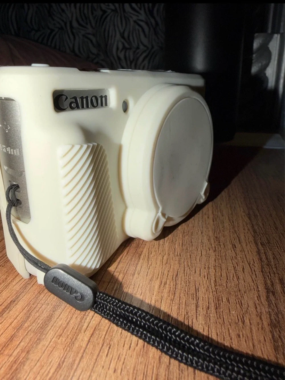 Canon White Digital Camera with Large LCD Screen